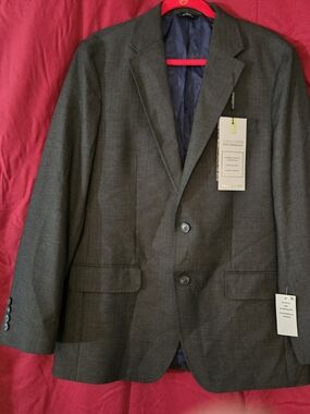 Men's Dark Gray Two-Button Executive Suit Blazer